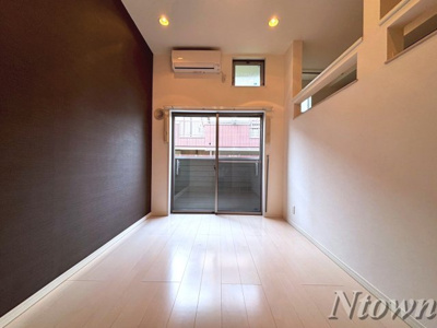 【居間・リビング】 | SpazioFelice | こちらの居間で趣味の時間をお楽しみください