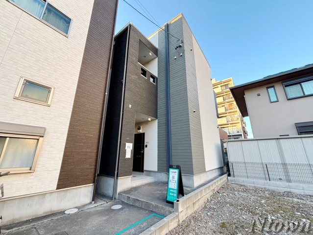 【外観】 | SpazioFelice | 外観は落ち着いています