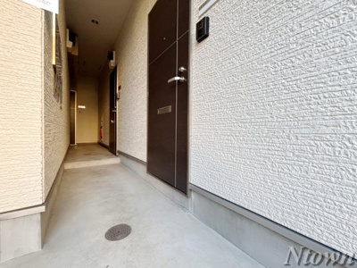 【エントランス】 | SpazioFelice | 落ち着いたエントランスです