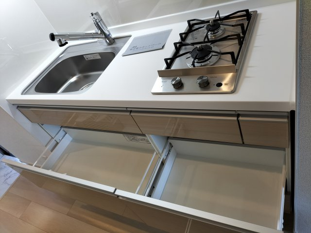 【キッチン】 | ウィンディレディ | 収納もたっぷりあります。