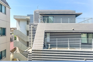 【展望】 | 【 View 】
彼方に広がる壮大な景色。美味しい空気を胸いっぱいに吸い込んで気持ちのリセットに。心地のいい開放的な時間が、暮らしにゆとりと充実感をもたらしてくれます。