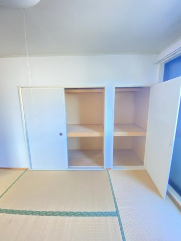 アドバンス栃Aの収納|ちょっとした収納スペースも充実しています