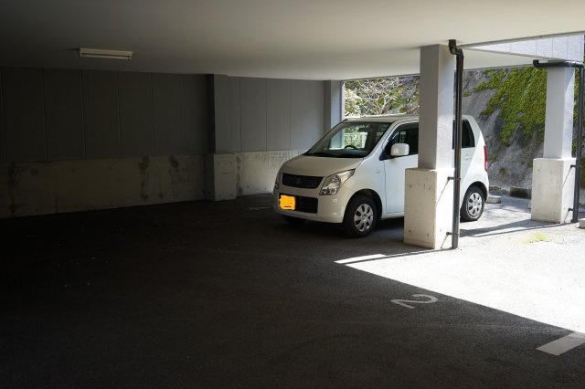 レジデンス岩田の駐車場