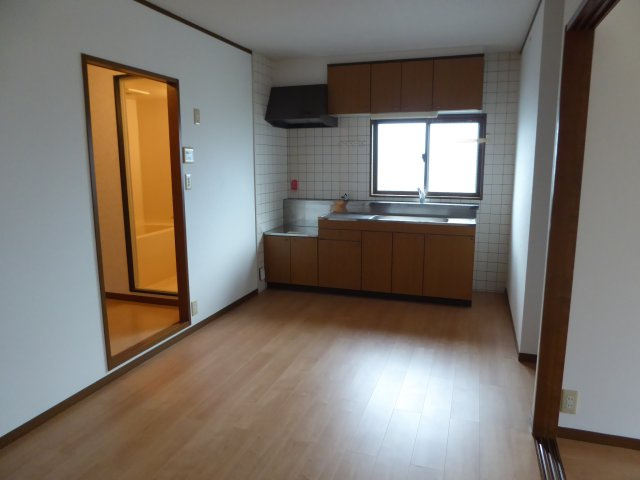 レジデンス岩田の居間・リビング