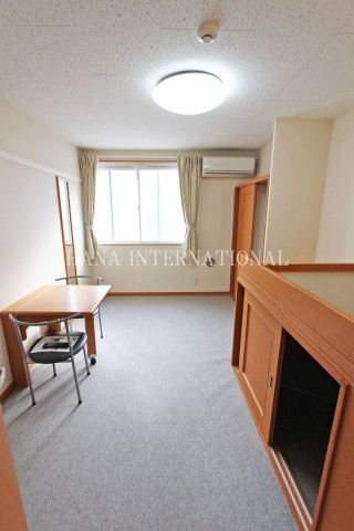 レオパレスＥｘｉｓｔｅｎｃｅの居間・リビング