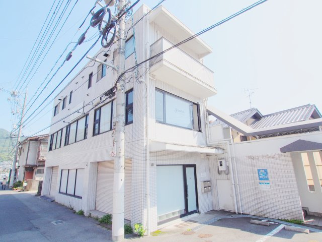 ライブ矢野の外観