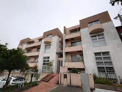 【外観】 | コレツィオーネ東山南棟【仲介手数料無料】東山小学校　東星中学校 | リノベーション済み
保証付きマンションです