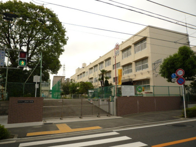 上飯田小学校　700ｍ