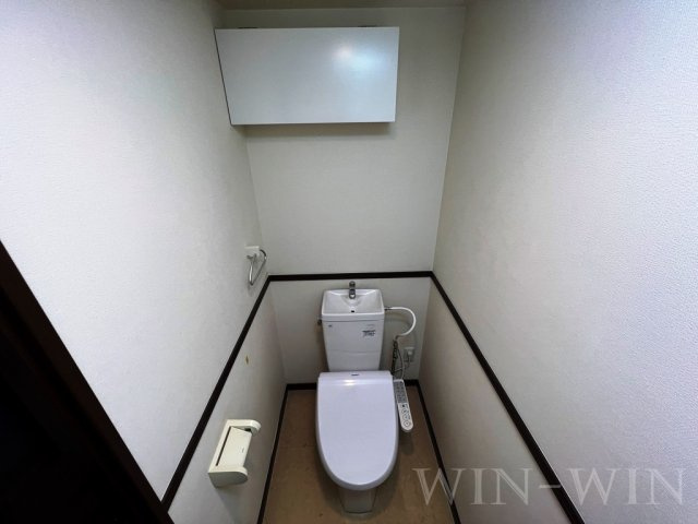 ドゥソールのトイレ|イメージ（同建物内別部屋の写真です）
