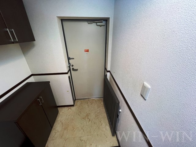 ドゥソールの玄関|イメージ（同建物内別部屋の写真です）