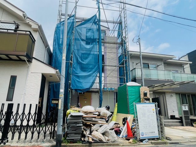 新宿区高田馬場　新築戸建の外観