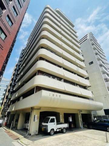 第10御苑宮廷マンションの外観