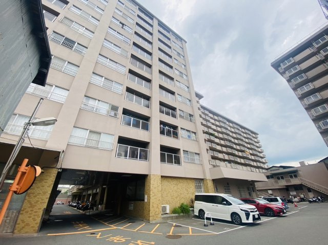 メガロコープ西陣 A棟の外観