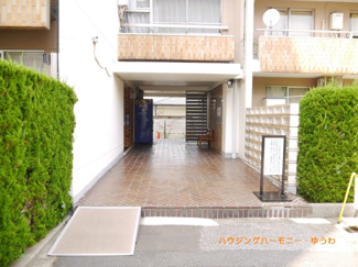 【エントランス】