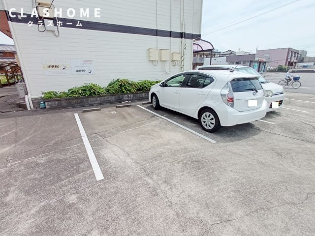 M&Mの駐車場
