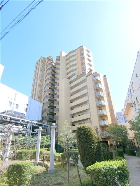 アルシオンエアポートタワーの外観