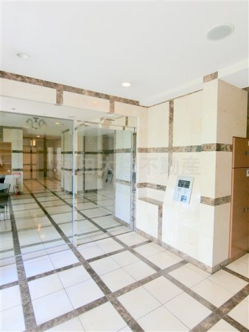 アルシオンエアポートタワーのエントランス|防犯カメラTVモニター付オートロック　エントランス　