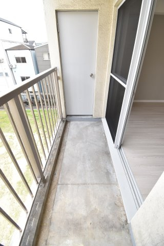 田中町住宅1号館のバルコニー