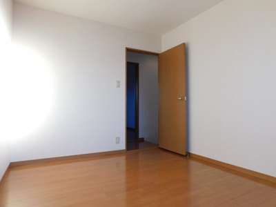 【洋室】 | エスペランサハイツ八幡 | ※同建物同型別のお部屋