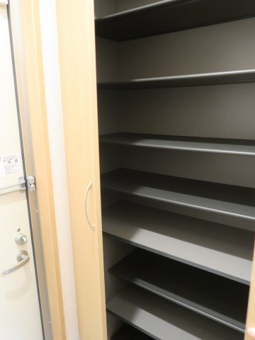 ラ　フレーズの玄関