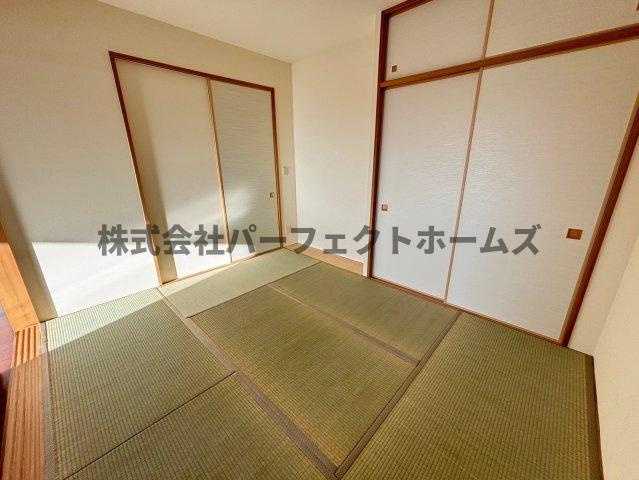 エステムコート香里園の和室