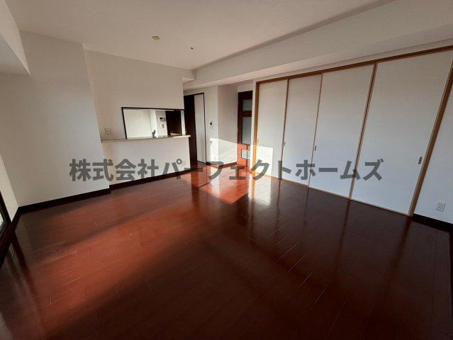 エステムコート香里園の居間・リビング