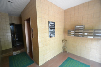 【エントランス】