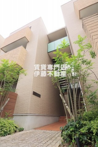 コレクション城西 Southの外観