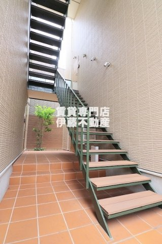 コレクション城西 Southのロビー