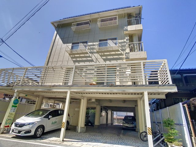 ラ・ベールの外観