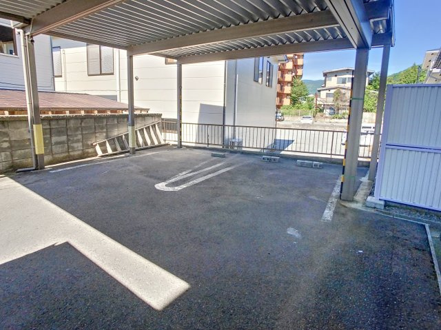 ラ・ベールの駐車場