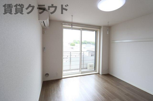 GRACIAの寝室|開放的な寝室です