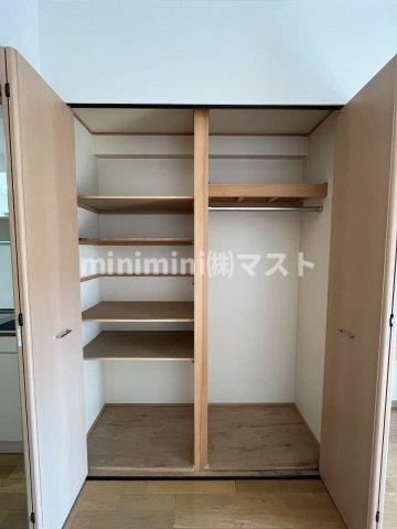 エルセレーノ九条の収納