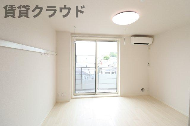 第2N．Sビルの寝室|落ち着いた色調の寝室です