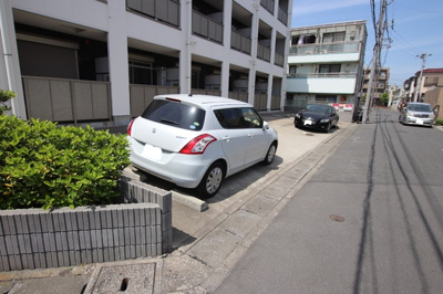 敷地内駐車場※要空き確認。