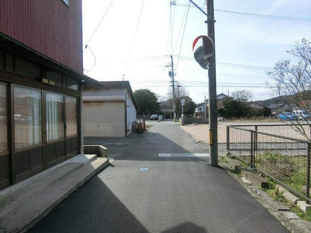 外江町戸建の周辺