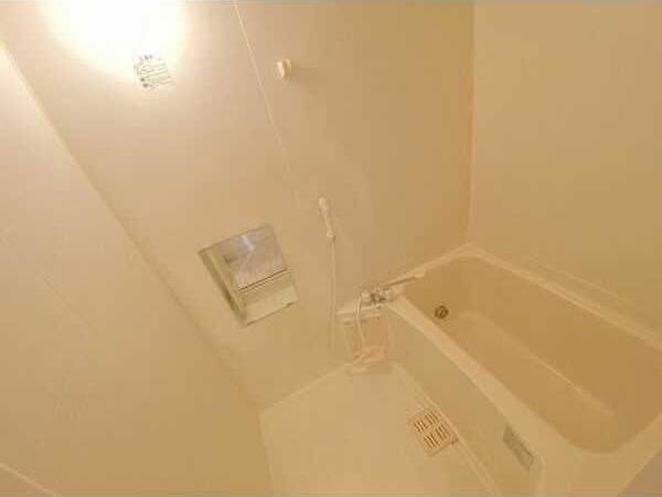 ファミール上町　　　刈谷市近郊の賃貸はクラスホームの浴室