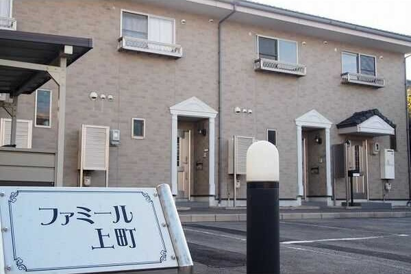 ファミール上町　　　刈谷市近郊の賃貸はクラスホームのエントランス