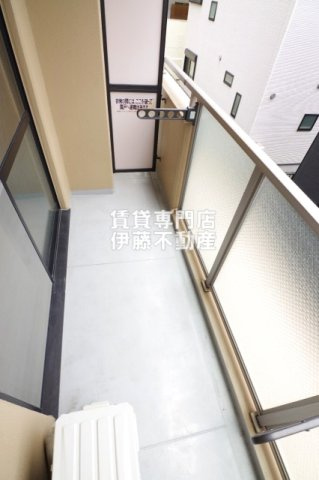 セピアコートのバルコニー|南向き陽当り良好