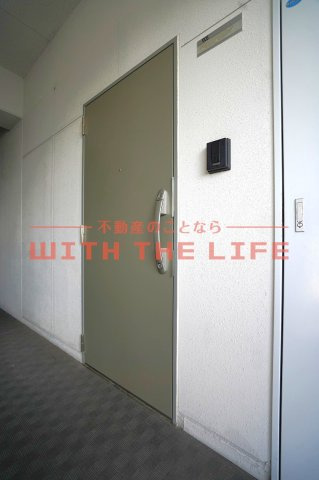 プレイス久留米中央【10,000円キャッシュバック対象物件】の玄関|毎日通る玄関はこちらです