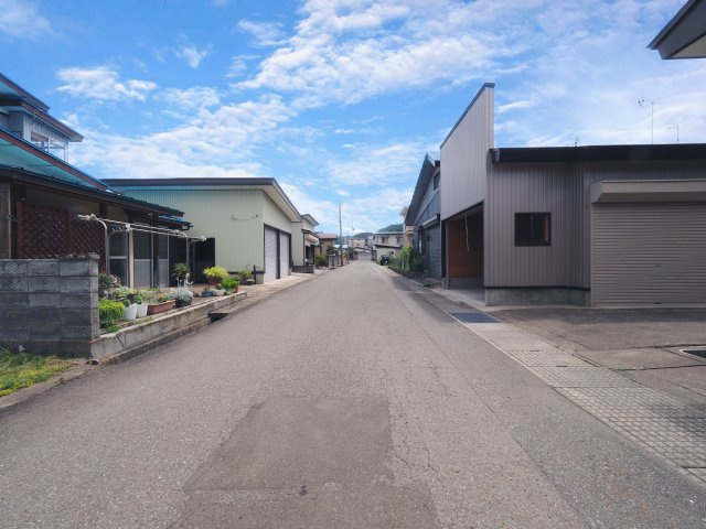  | 【建築条件なし】湯沢市西新町 区画の整った住宅街のコンパクトな土地物件
