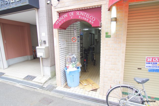 メゾンドサンテルコ天六　仲介手数料無料のエントランス