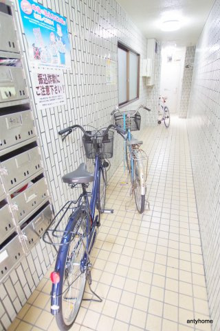 メゾンドサンテルコ天六　仲介手数料無料の駐車場