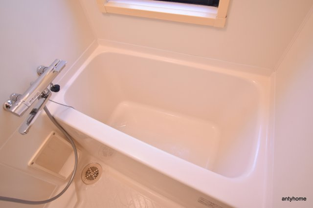 ウエストコート垂水町　仲介手数料無料の浴室