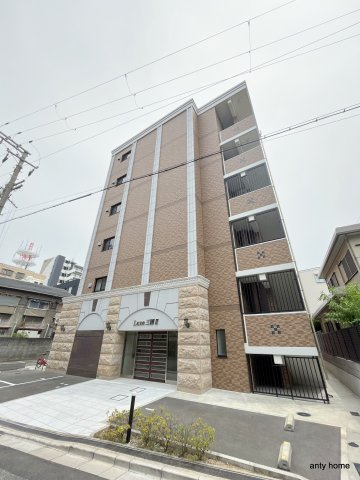 Luxe三国2　仲介手数料無料の外観