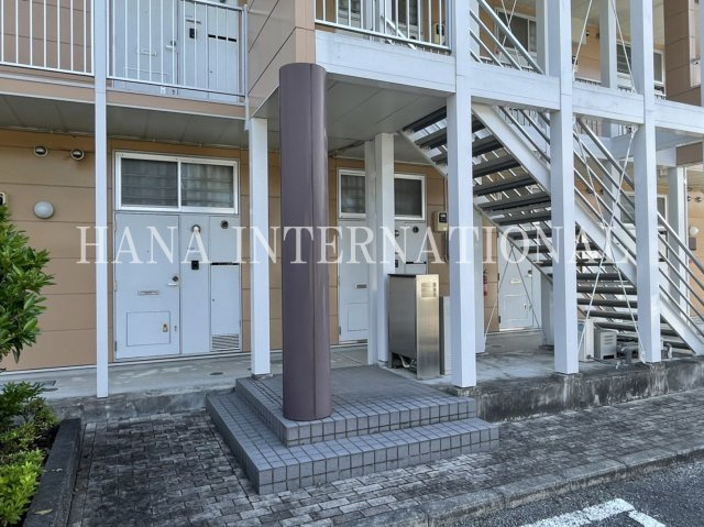 レオパレスあかねのエントランス