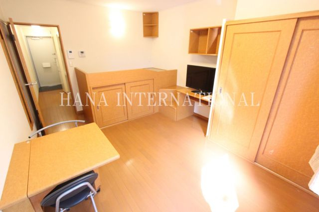 レオパレスＯ　ｔｗｏの洋室