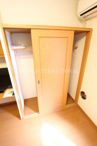 レオパレスＯ　ｔｗｏの収納