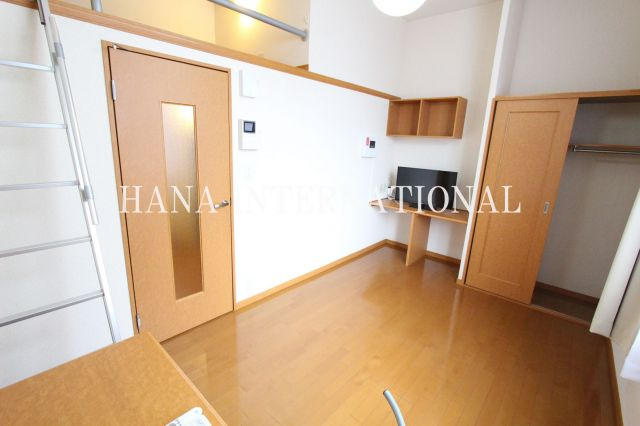 美好町ＴＲＨの居間・リビング