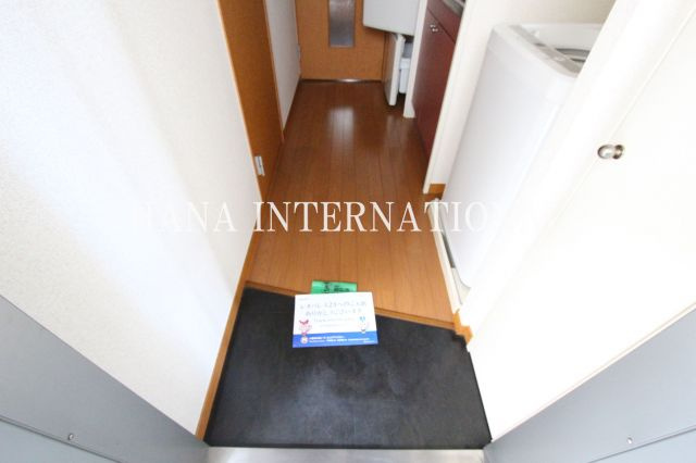 レオパレスカシオペアの玄関